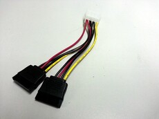 Kabel Strom 2x SATA Stromversorgungskabel intern 1x 13,3cm